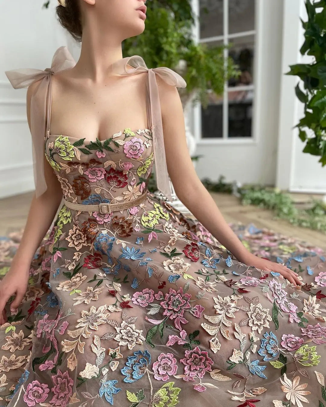 3D Applique Floral Haute Couture Flower Embroidered Fancy Lace Tulle Fabric