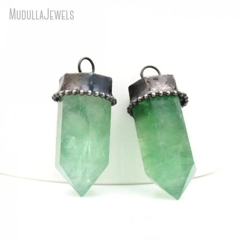 Raw Green Fluorite Crystals Healing Stones Hexagonal Prism Pendant Antique Silver Plated Bohemian Talisman Jewelry