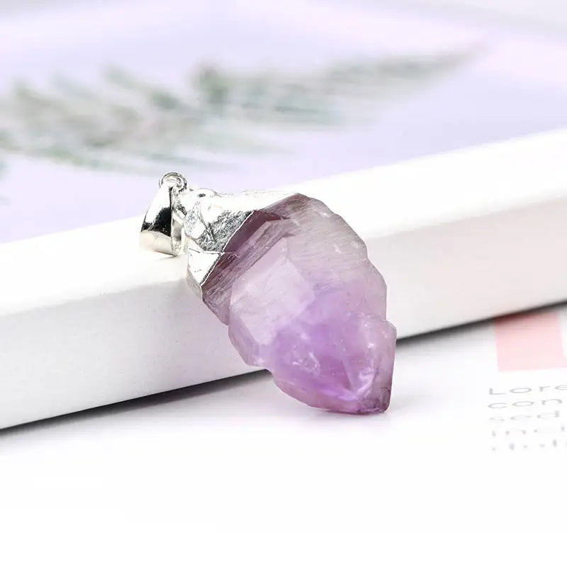 Wholesale Natural Irregular Amethyst Cluster Pendant With Silver Plating Fashion Amethyst Druzy Pendant