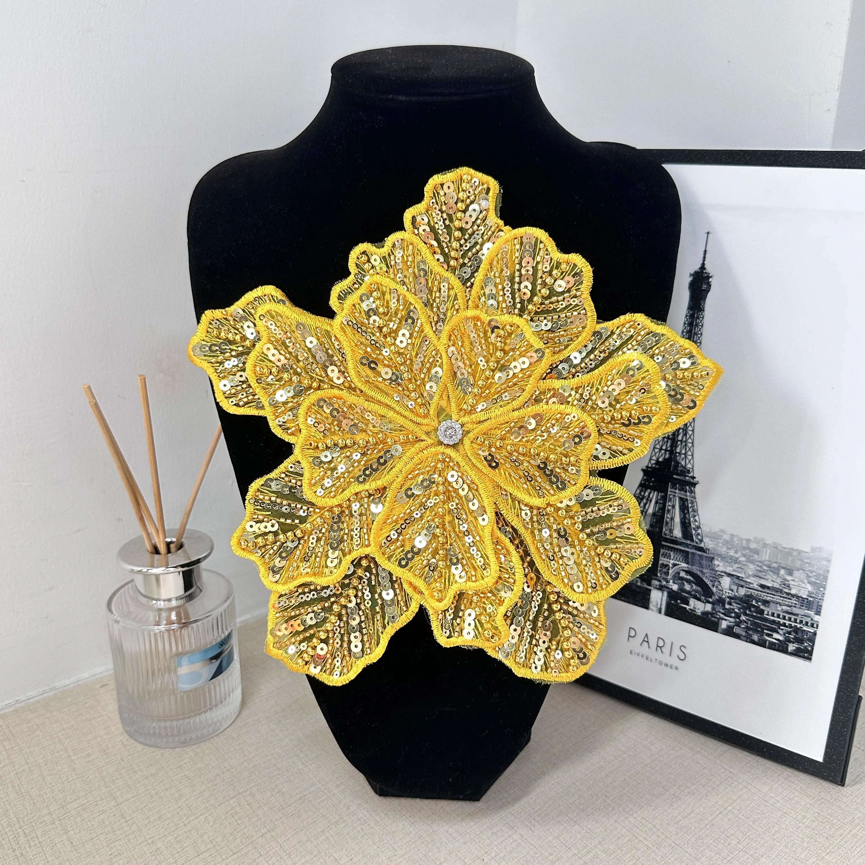 Luxury Beaded Flower Applique Patch Handmade Sequin Embroidery Floral Applique for Wedding Dress DIY Clothing Decoration