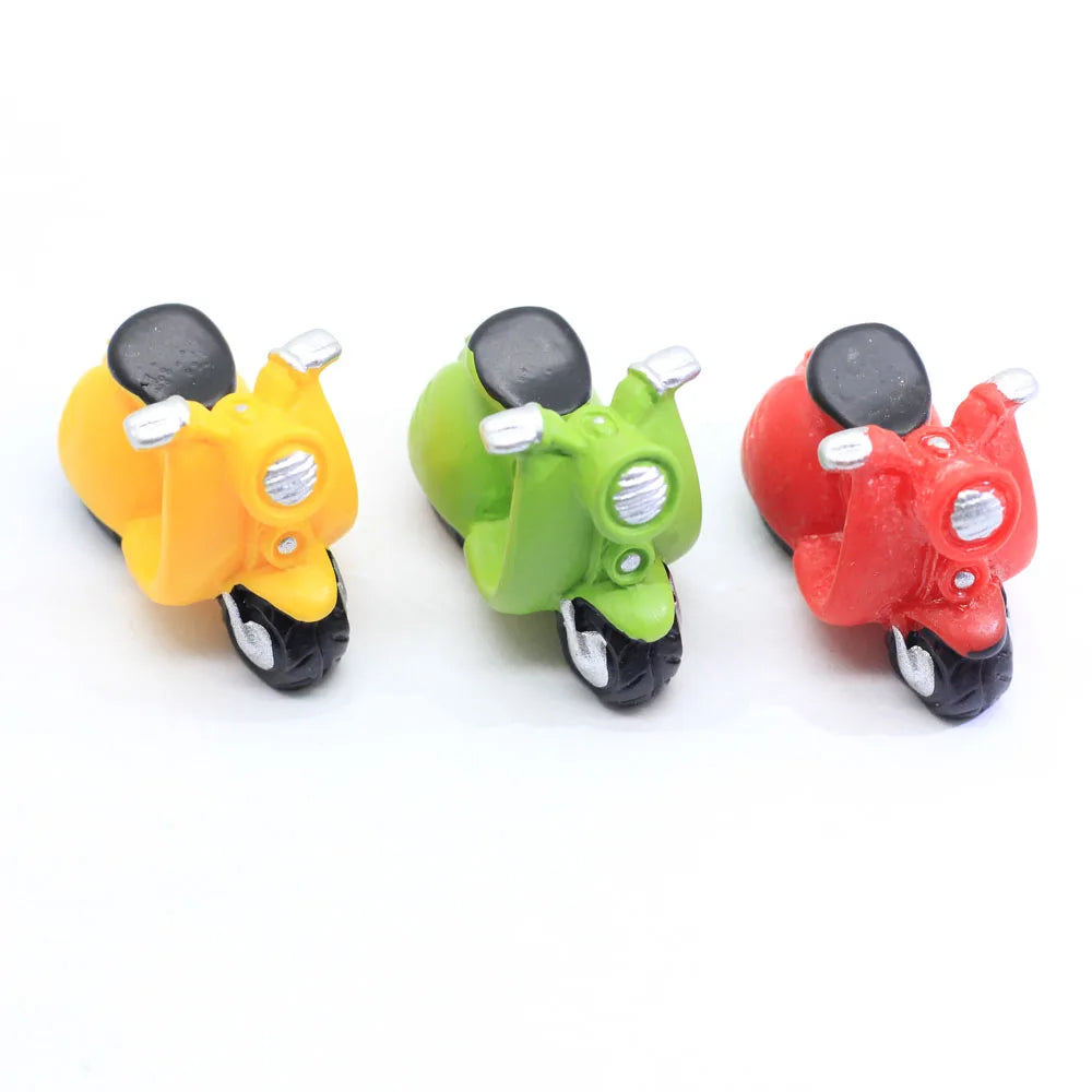 New 3D Figurines Resin Motorcycle Miniature Red Yellow Green Transportation Figure for Dollhouse Toys Key Ring Jewelry Craft