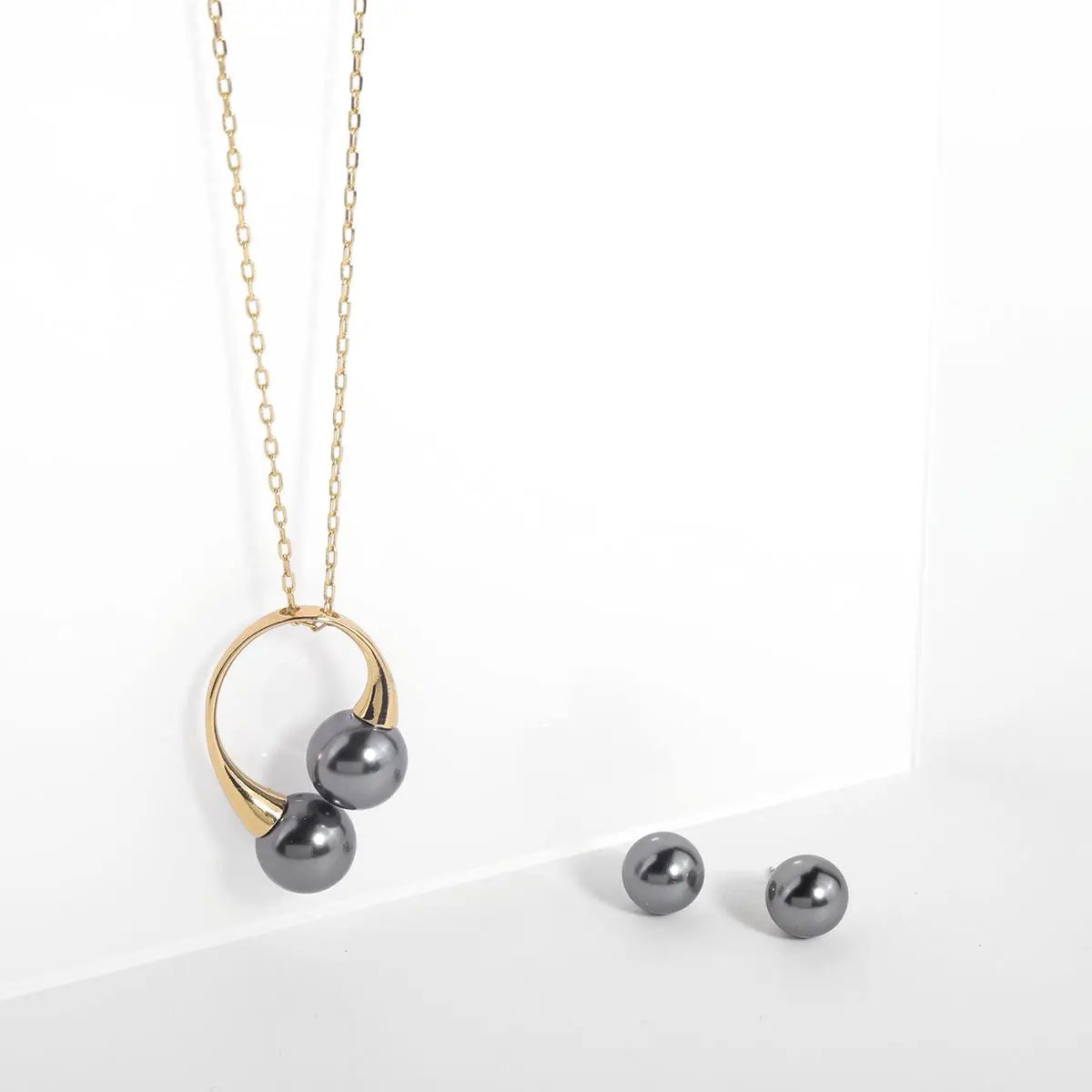 Hawaiian Jewelry Wholesale Fashion Black Pearl Samoa Set 18K Gold Plated Necklace and Earring Set for Women Wholesale