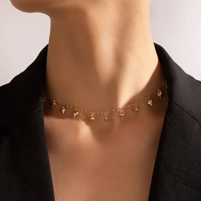 Trendy Heart Chain Necklace Gold Silver Heart Choker Necklace Sweet Love Heart Pendant Necklace for Women and Girls