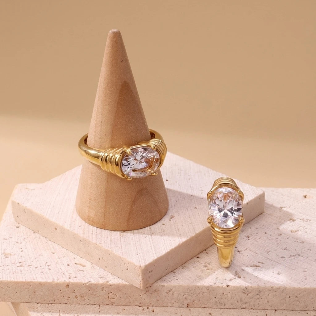 Fashion Women Rings Jewelry Custom Stainless Steel Plated 18K Gold Rings Retro Trend Geometric White Transparent Zircon Ring