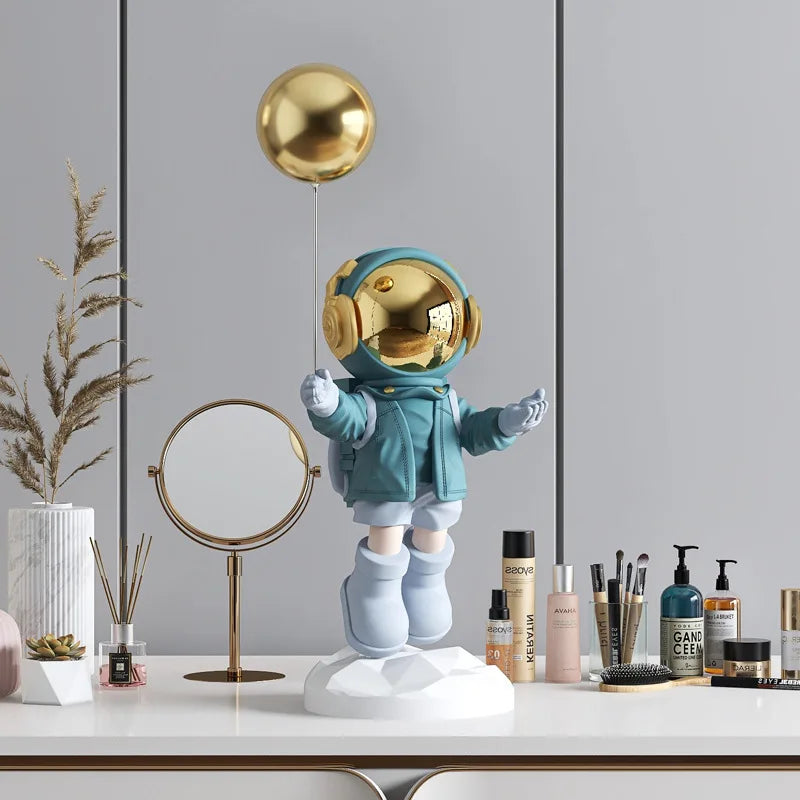 New Design 55CM 42CM Astronaut Sculpture Life Size Cosmonaut Statue for Outdoor Art Decoration Balloon Astronaut