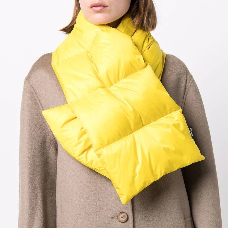 Factory Wholesale Autumn Winter Fashion Warm Down Scarf Ultra Light 90% Goose Down Neck Cross Scarf Women Gifts