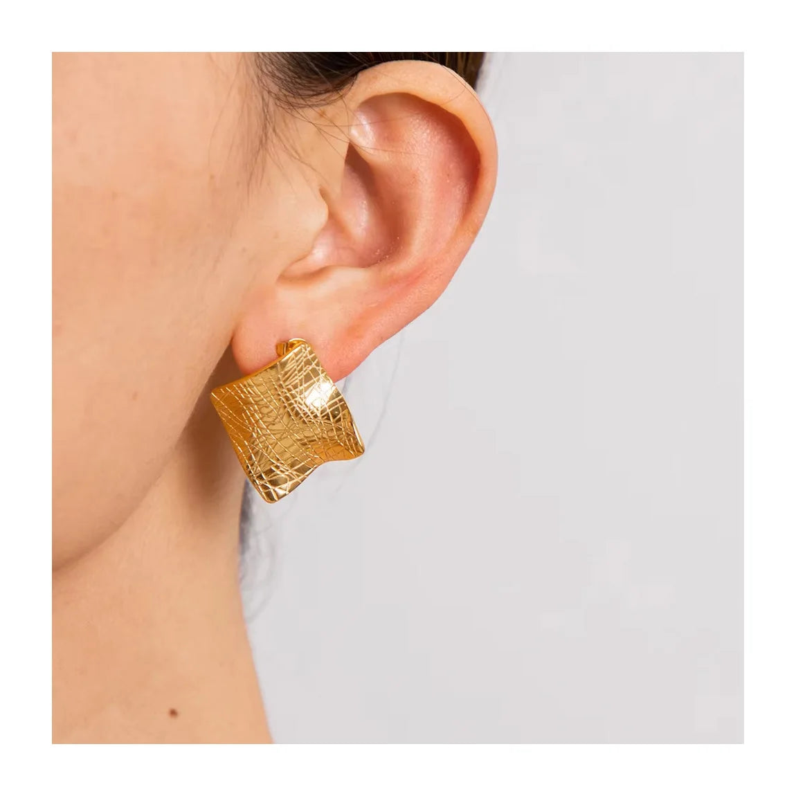 Non Fading 18K Gold Plated Square Crease Earring Stainless Steel Scratch Waterproof Stud Earrings for Girls