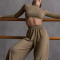 Activewear Women Clothing Comfortable Cotton Gym Fitness Workout 2 Piece Long Sleeve Turtle Neck Top and Pants Set