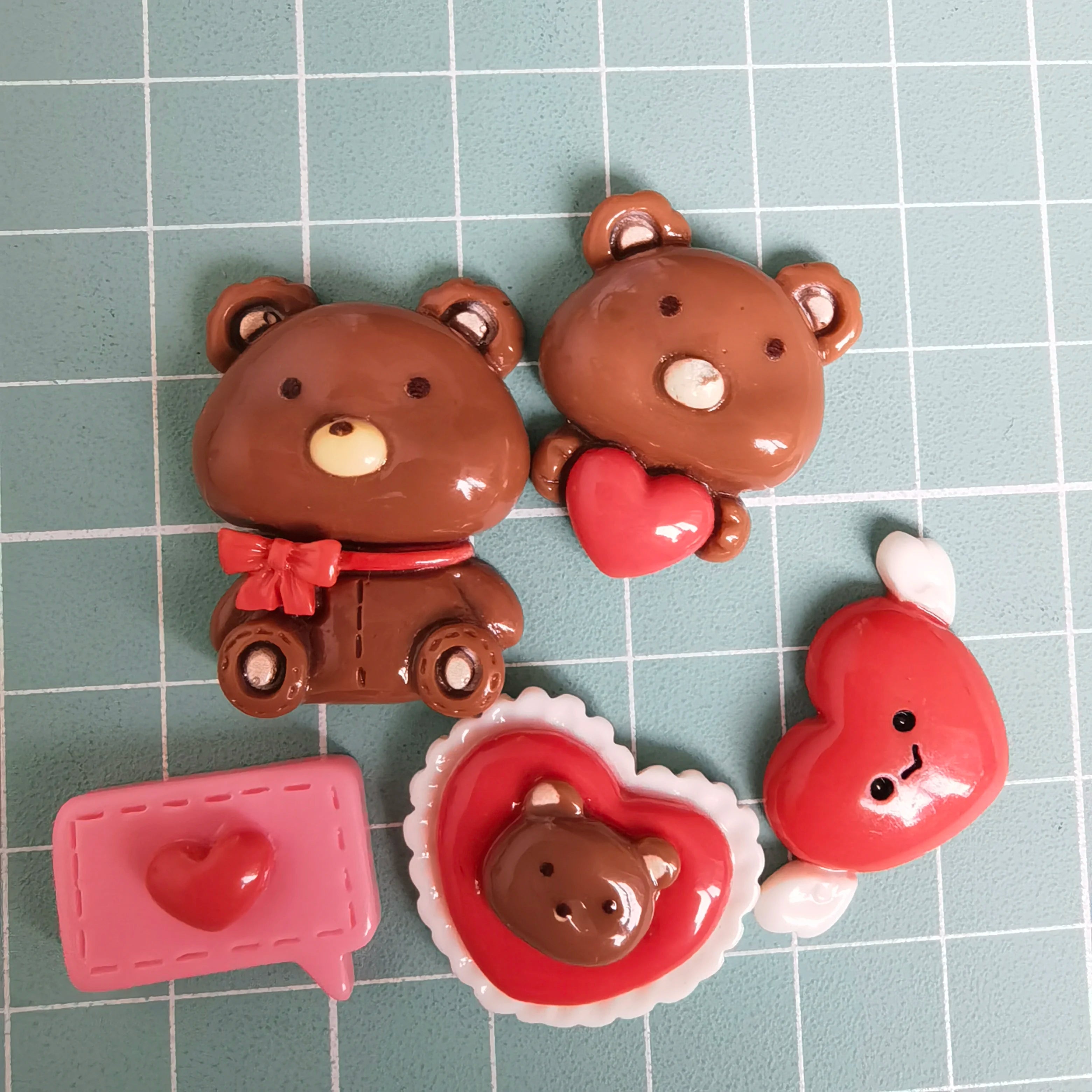 Valentine's Day Cartoon Bear Heart Flat Back Resin Cabochon Scrapbooking for Phone Decor Parts DIY Hair Bows Crafts