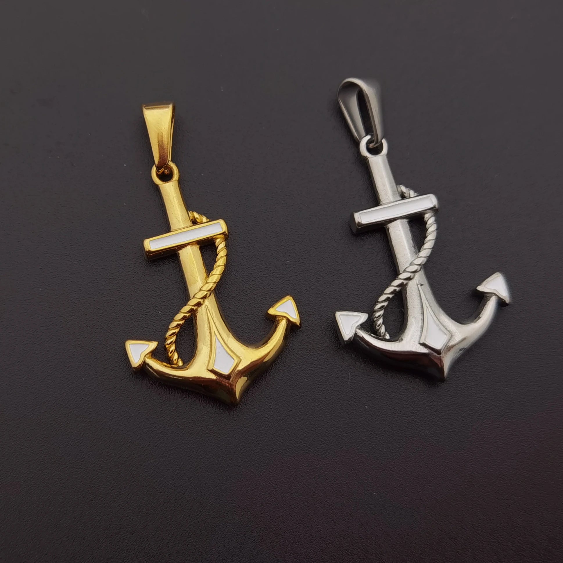 2024 Factory New Design Gold Anchor Pendant Stainless Steel Anchor Charm Necklace Hip Hop Punk for Men Seamen Fashion 18K Gold