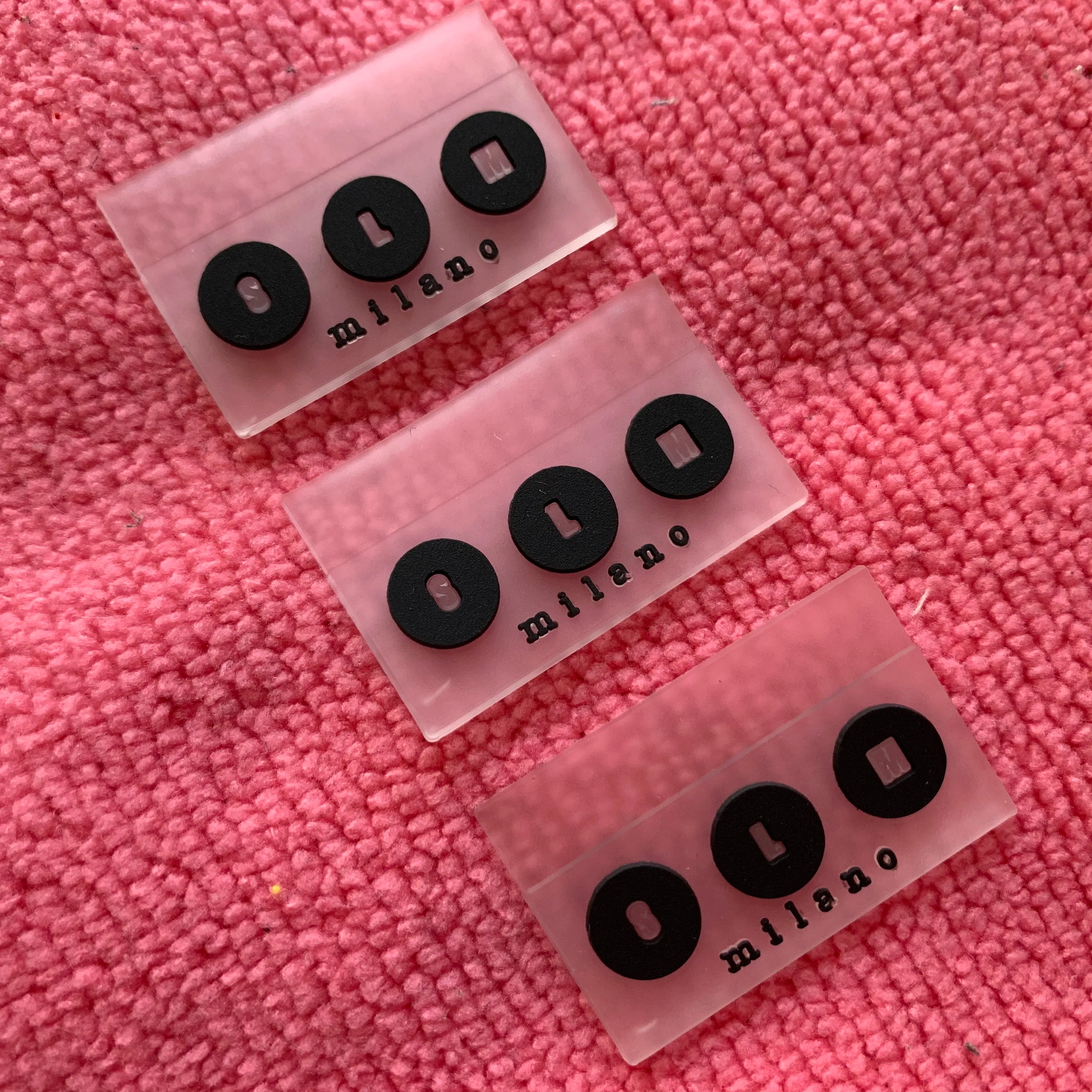 Waterproof Transparent Pvc Rubber Clothing Label3D Raised logo Sewing on Rubber Label for Side Clothing