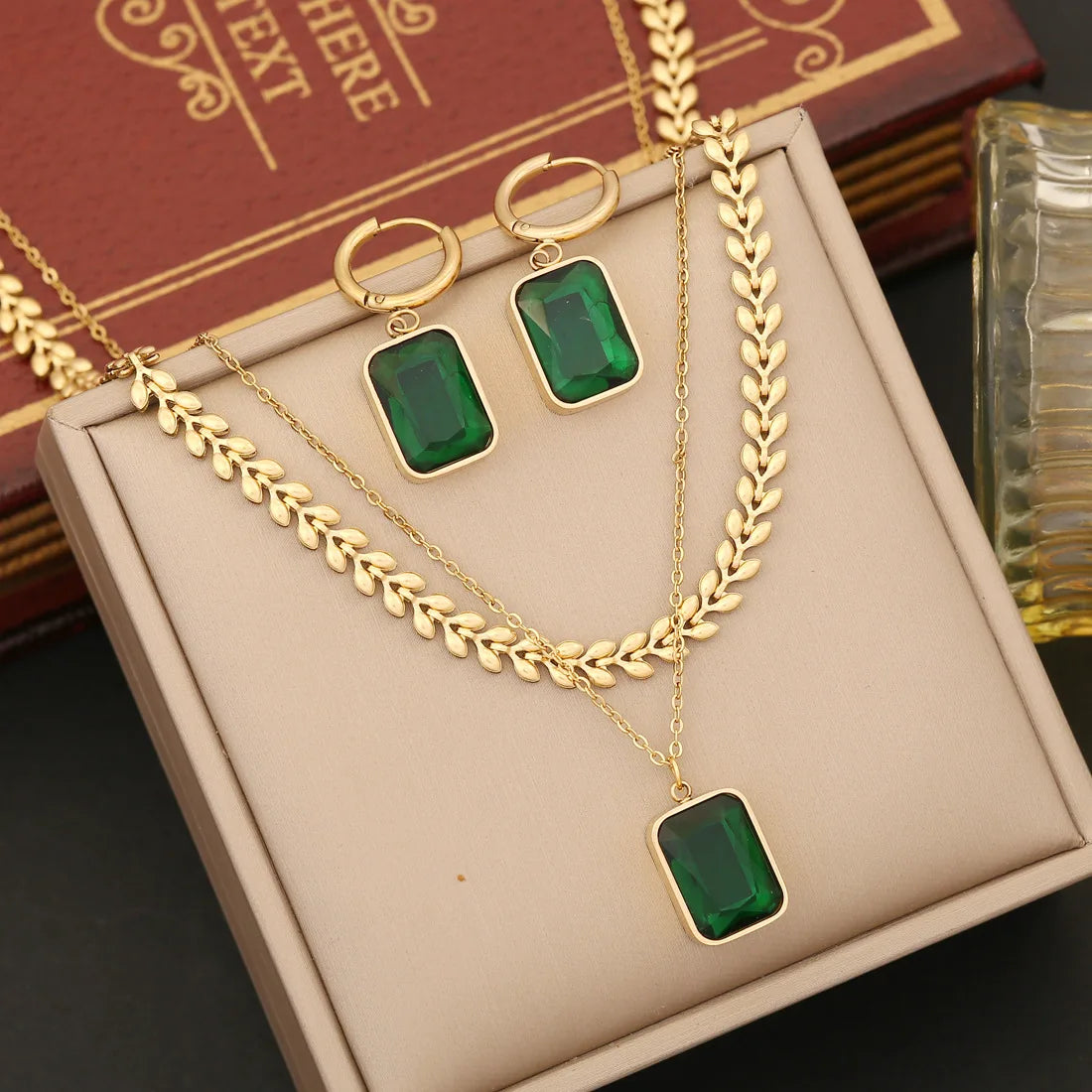 Wholesale Square Emerald Green Necklace Earrings Bracelet 3 Piece Set Fashion Double Layer Chain Stainless Steel Jewelry