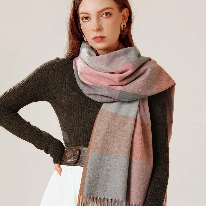 2025 New Ladies Elegant Celebrity Style Striped Plaid Shawl Autumn Winter Pashmina Polyester Cashmere Scarf Wholesale