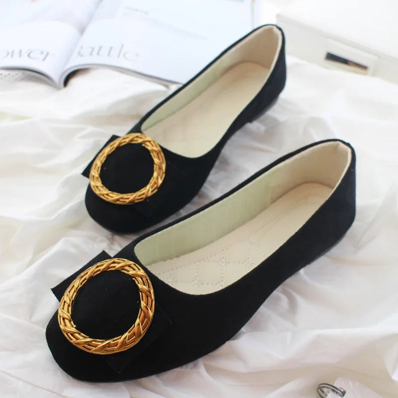Best Selling Shallow Women Casual Shoes Metal Buckle Fashion Retro Ladies Flats Pointed Toe Soft Bottom Ladies Walking Shoes
