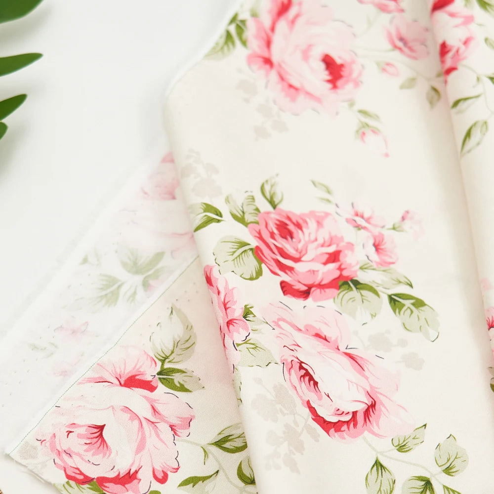 Elegant Flower Digital Printed Cotton Fabric Fashion-Forward Woven Technique for Girls' Summer Dresses Shirts and Bags