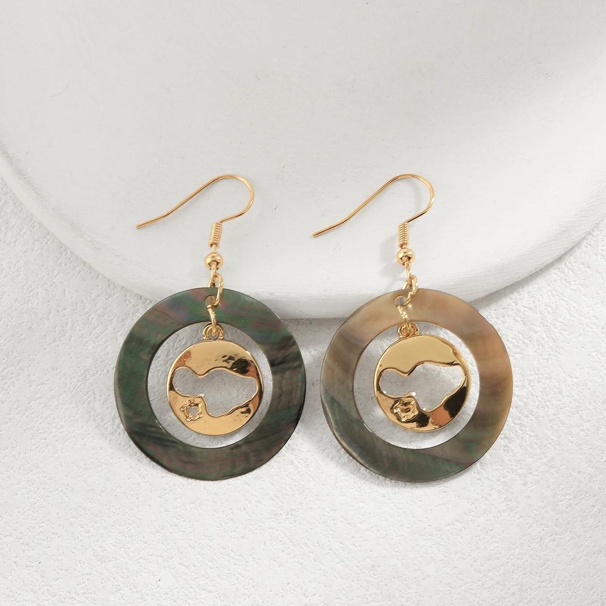 Designer Tribal Hawaii Maui Island Map Pendant Earrings for Women Simple Hoop Earrings Jewelry