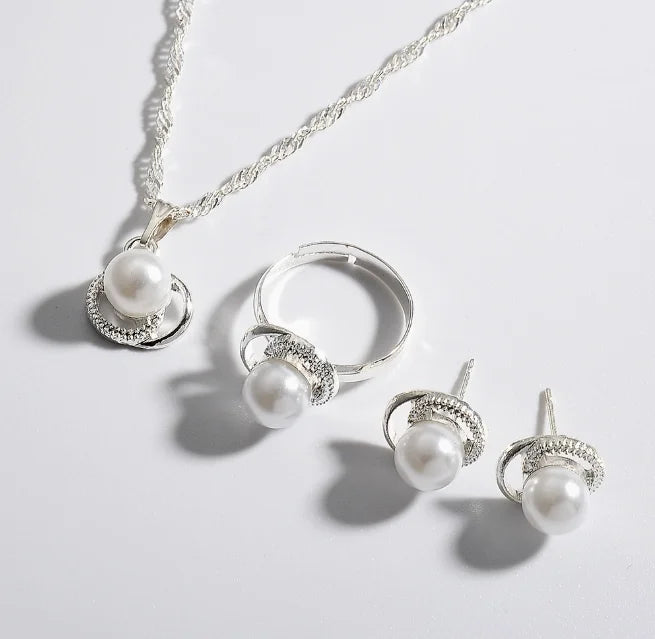 Cross-border Sales Pearl Earrings Necklace Set Wedding Banquet Dress Accessories Exquisite Three-piece Bridal Jewelry