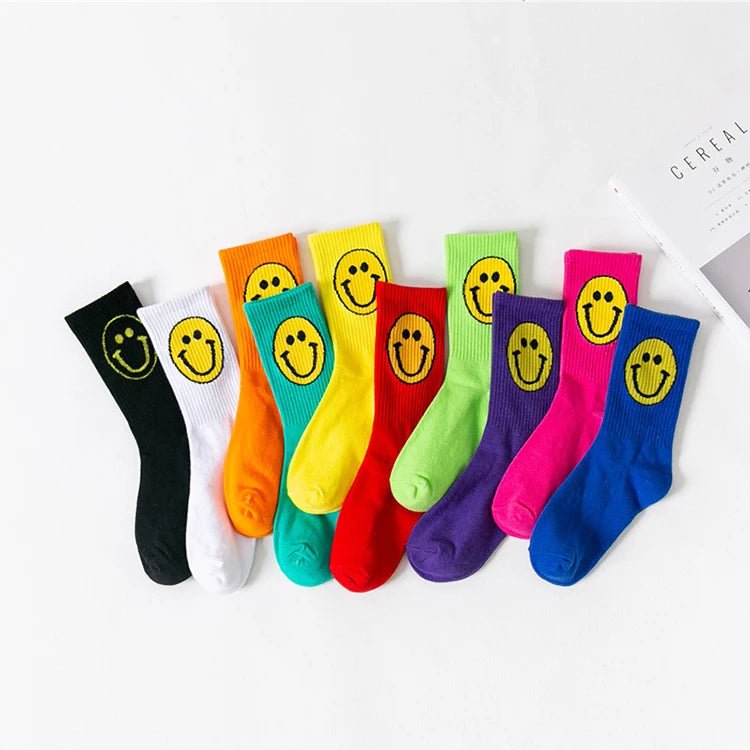 Wholesale Smile  Crew Women Checkered Happy Neutral Girls Fun Warm Cozy Cotton Ankle  Socks