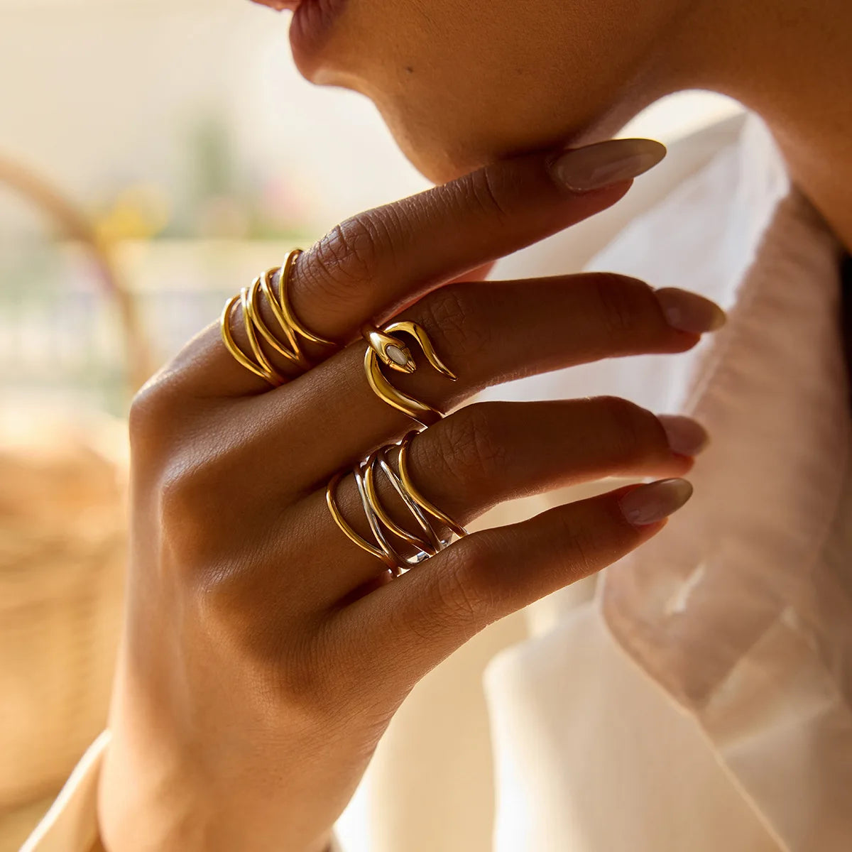 Wholesale Minimalist Fashion Stainless Steel Women's Ring Two-Color Irregular Lines Waterproof Engagement Jewelry for Gift