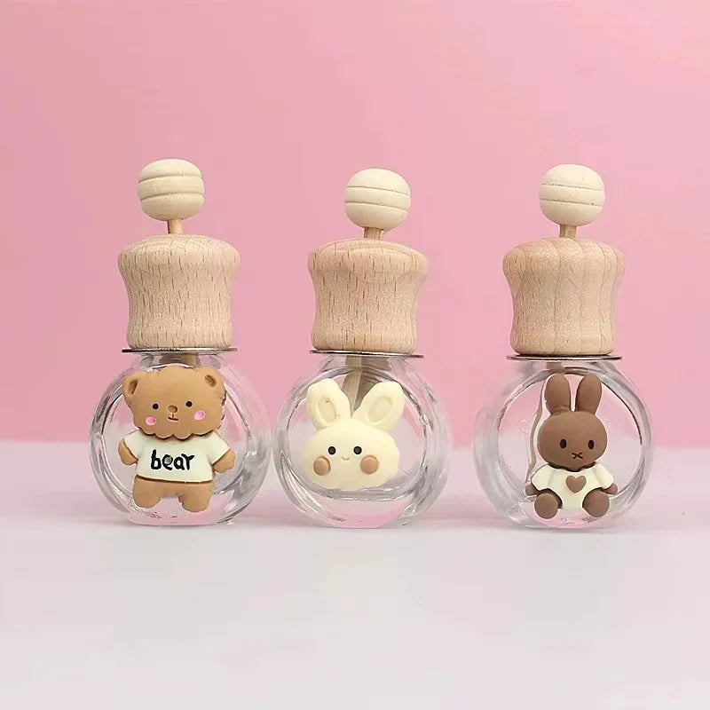 Wholesale 8ml Empty Air Freshener Car Bottle Perfume OEM Logo Round Wooden Glass Hanging Car Perfume Diffuser Bottle