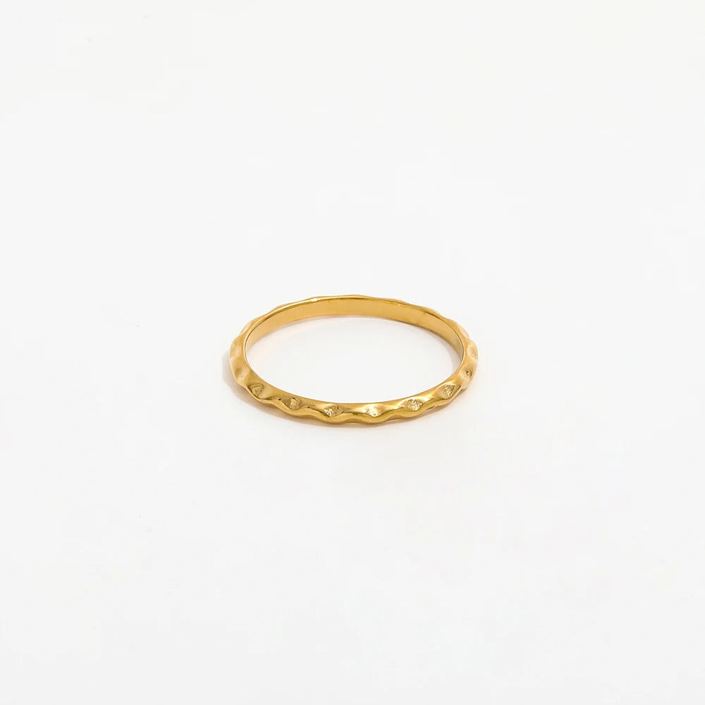 Fenny 18K Gold Plated Wholesale Waterproof Simple Handmade Hammered Stainless Steel Finger Ring Stylish for Women