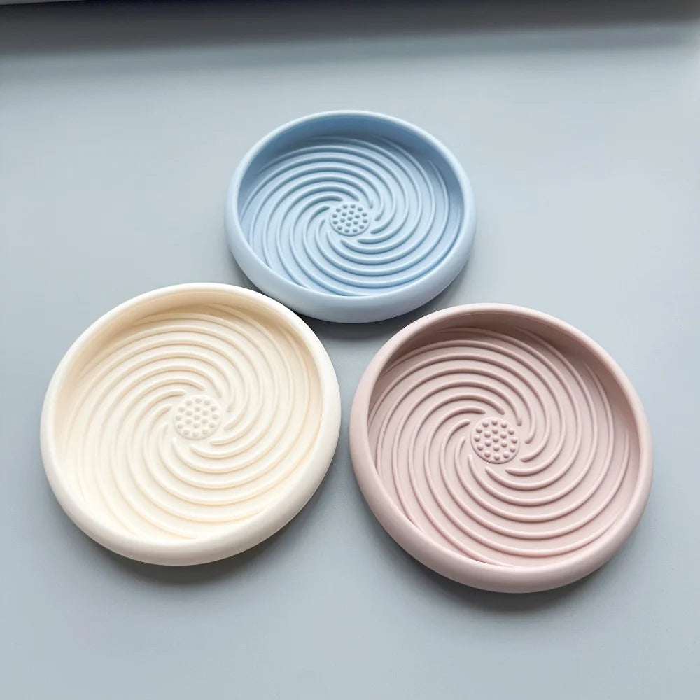 2024 Pet Products Slow Feeder Dog Cat Licking Pad Pet Lick Mat Silicone Dog Lick Mats Pet Accessories Plates Bowl Diameter 152mm