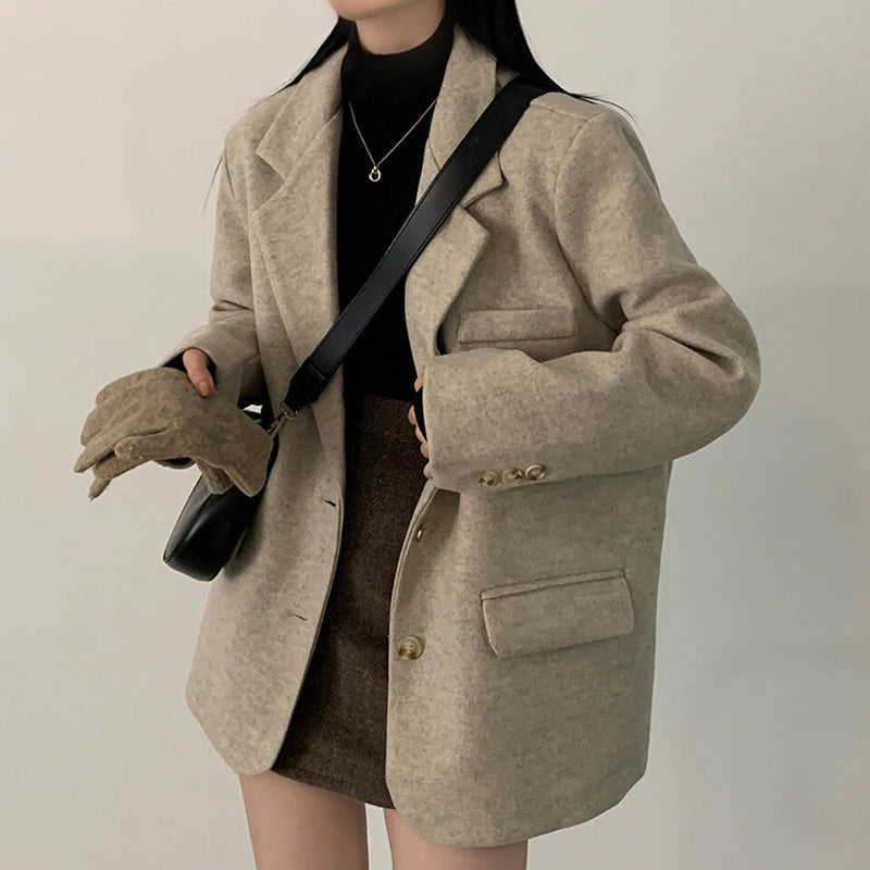 Boutique Wholesale 2026 Winter New Style Retro Temperament Single Breasted Loose and Versatile Thick Woolen Women's Coat