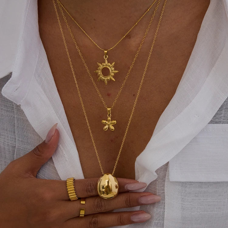 X177 Wholesale 18K Gold Plated Stainless Steel Pendant Necklace Non Tarnish Flower and Waterdrop Charm Necklace