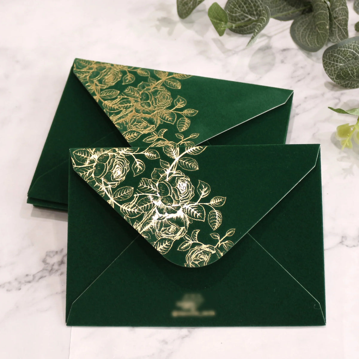 Wholesale Dark Green Color Suede Envelopes and Velvet Envelopes for 5*7 Inches Wedding Invitation Cards with Customized Pattern