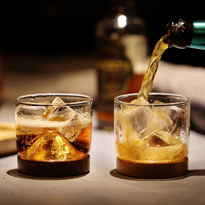 New Design Cheap 4oz Bar Drinkware Glass Whiskey Beer Cup with Wooden Base