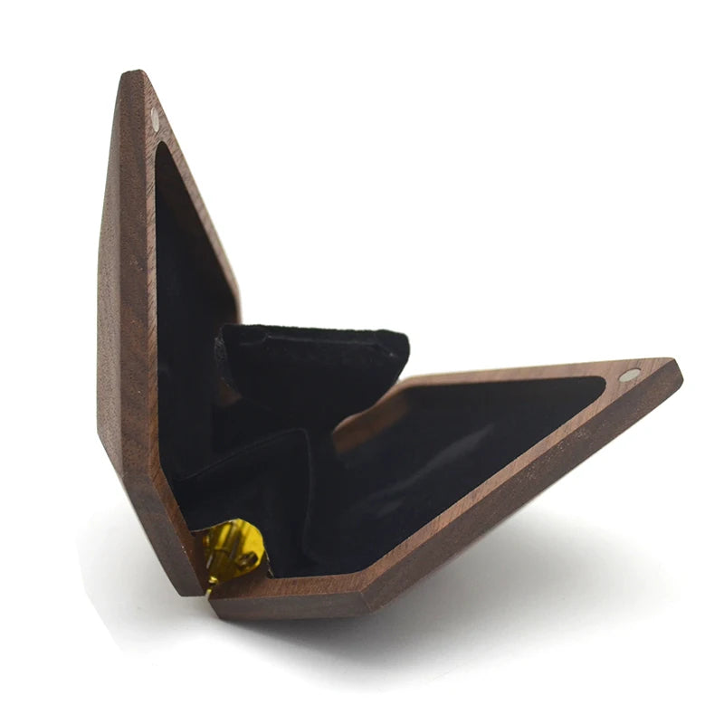 Fancy Brand Walnut Wood Diamond Ring Box Flip Feature Customizable Wedding Proposals Jewelry Storage Laser Engraving Available