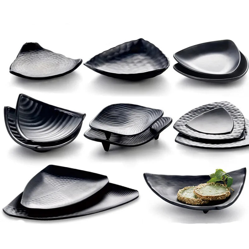 Wholesale Custom Logo Black Melamine Snack Plate Irregular Triangle BBQ Dish with 10pc MOQ Wholesale Custom Logo Plastic Dish