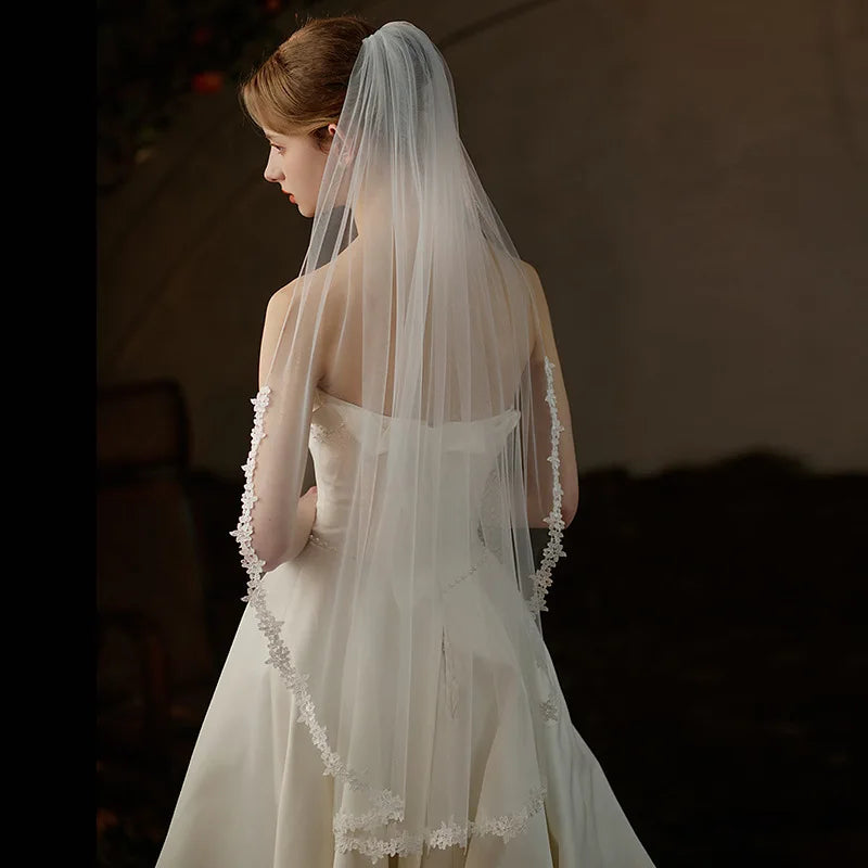 SLBRIDAL One-Layers Feather Lace Flower Bridal Veils With Combs Wedding Veils Wedding Wear Accessories for Bride Mariage Women