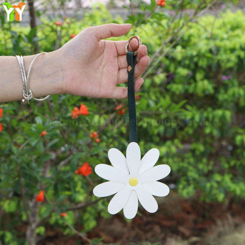 Personalized Daisy Flower Pendant Sunflower Keychain Bag Pendant Cute Daisy Flower Keyring  Bags Decorations Accessories