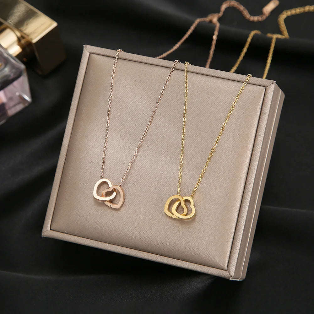 Lateefah OEM Hollow Heart Necklace Stainless Steel Love Double Heart Pendant Necklace Women's Jewelry