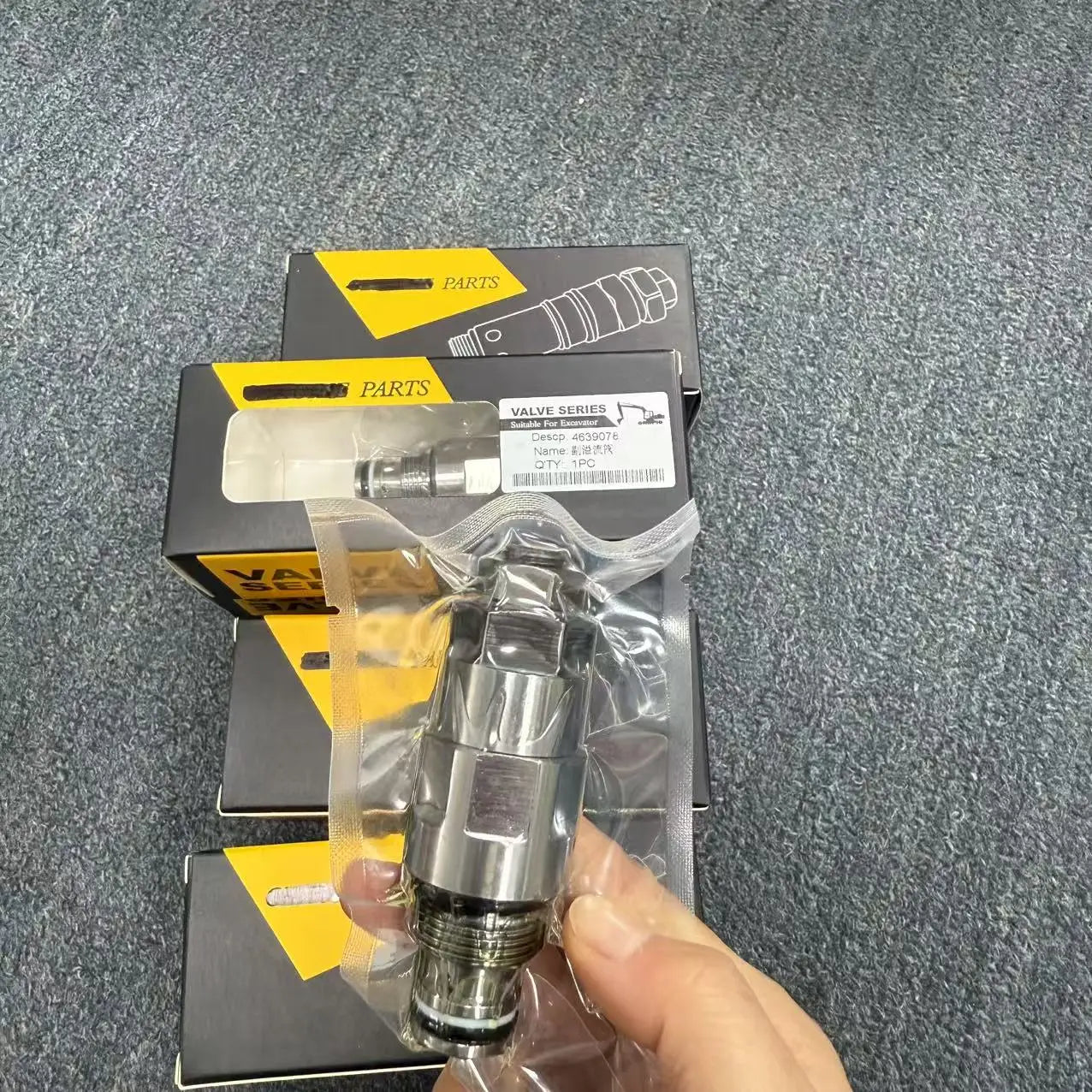 EX1200-6 Excavator Relief Valve 1192602 for Construction Machinery Hydraulic Spare Parts