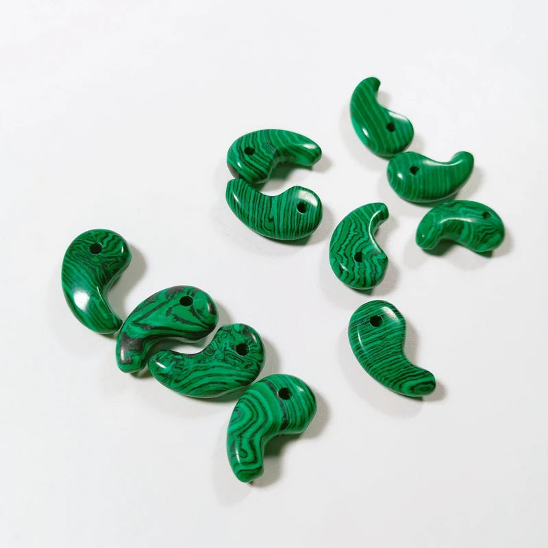 HZ OEM LOGO Charms Crystal Tower Energy Spiritual Malachite Jade Magatama Pendant
