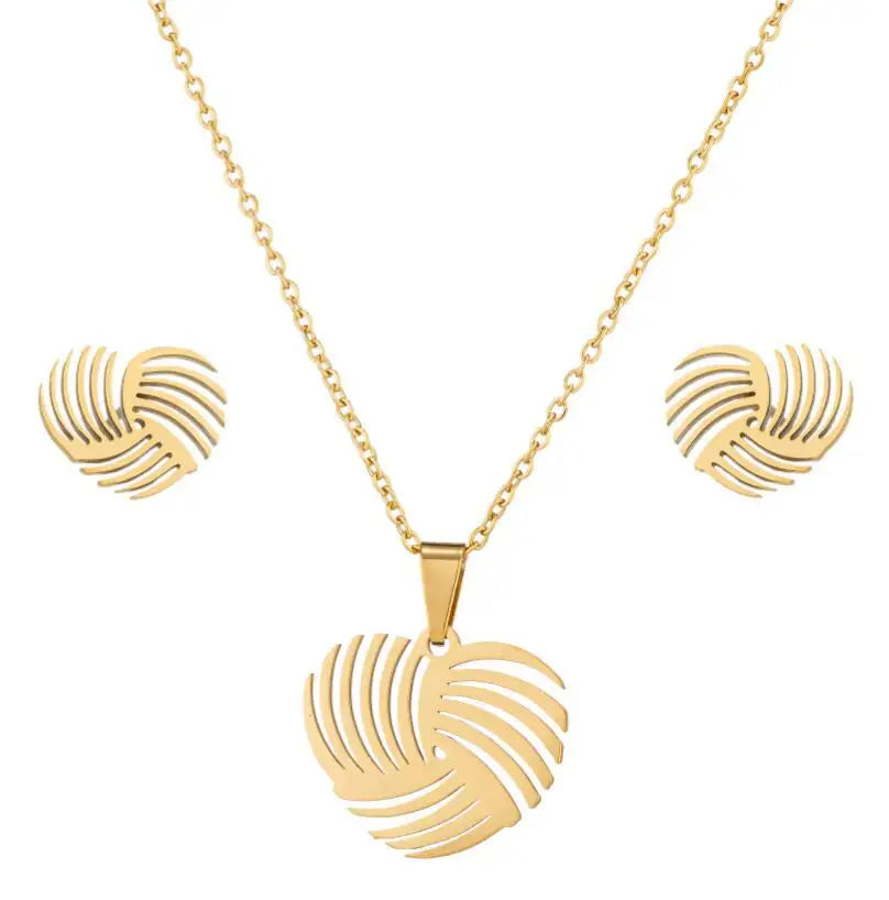 Stainless Steel Hollow Out Heart Pendant Clavicle Chain Earrings Necklace Set for Women Jewelry Wedding Dinner Accessories
