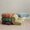 Hot Selling Smile Face Fluffy Microfiber Knitted Cartoon Double-Layer Thick 100% Polyester Throw Blanket XL