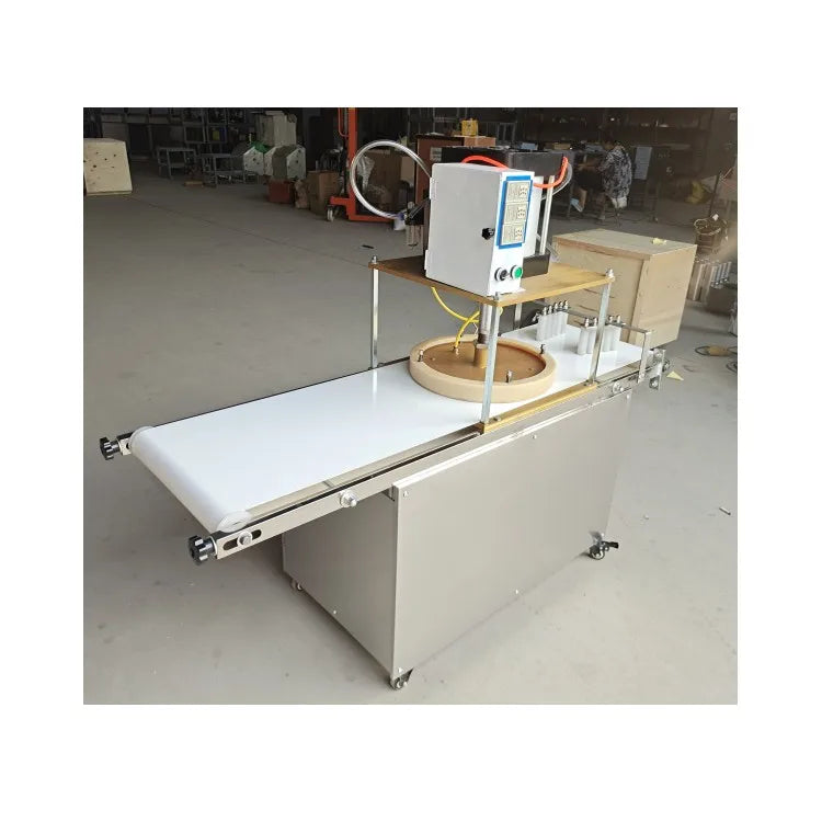 Machine to Make Pancake / Roti / Chapati / Chapatti / Flat Bread / Pancake Mini Dough Sheeter Machine Conveyor Belt