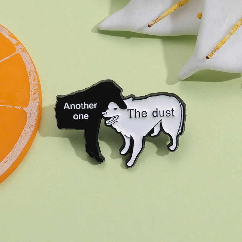 Wolf Dog Animal Enamel Pin Lapel Black White Cartoon Women Men Jewelry Wholesale Custom Metal Brooch Badge