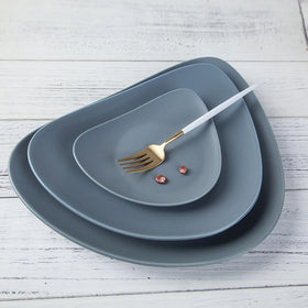 Shengjing Grey Triangle Crockery Porcelain Tableware Shallow Ceramic Plates & Dishes for Theme Restaurant Hotel