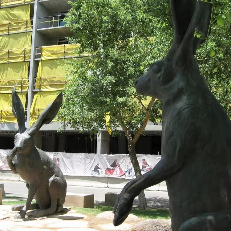 Outdoor Garden Decoration High Quality Bronze Large Size Hare Sculpture Modern Casting Customizable Polished Art Metal