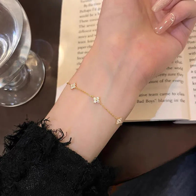 925 Silver Bracelet Zirconia Charm Flower Bracelet Four Leaf Clover Bracelets Women Luxury 925 Silver Jewelry