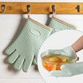 Heat Insulating Dotted Eco-friendly No-slip Oven Mitts in Silicone with Cotton Lining and Custom Colors for Kitchen Baking BBQ