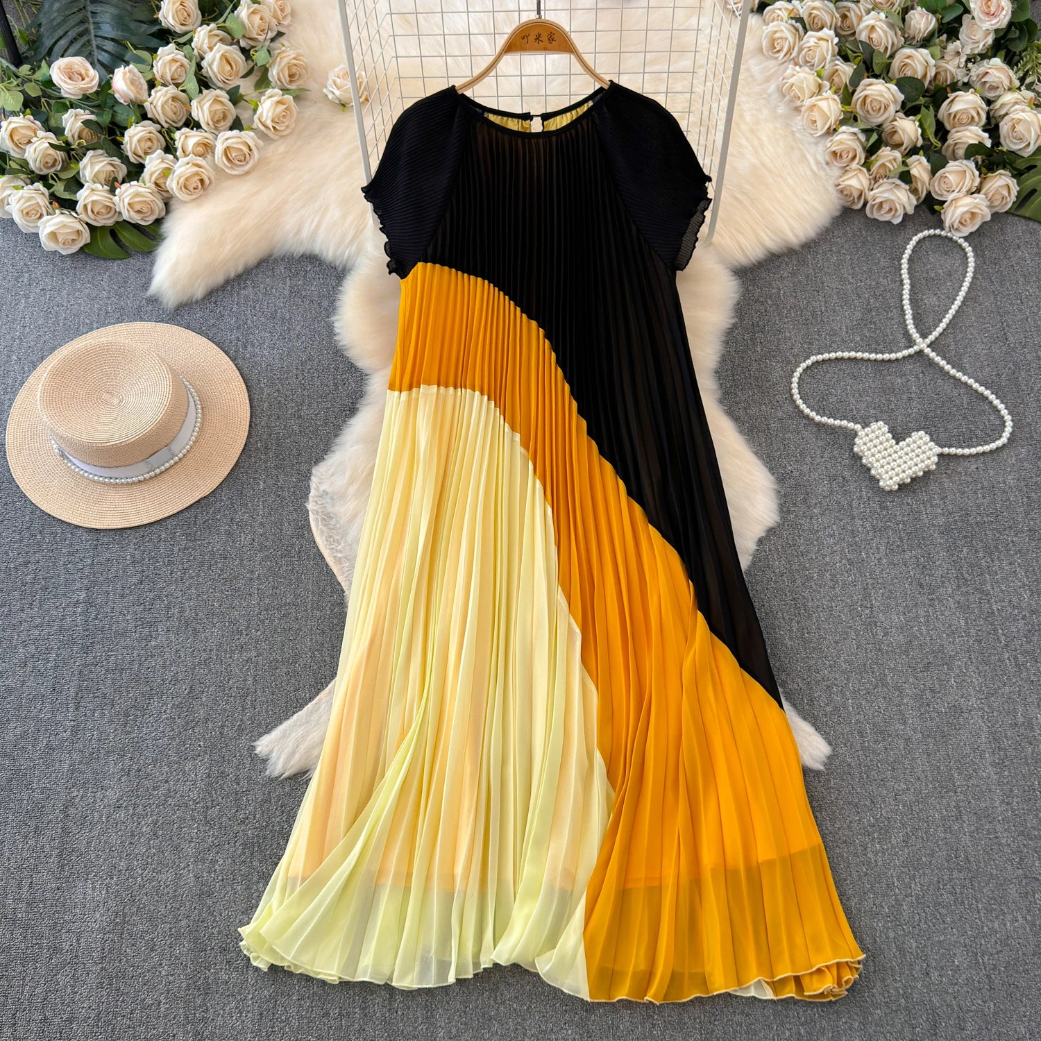Boutique Wholesale 2026 Summer Loose Fit Slimming Patchwork Contrasting Color Temperament Women's Dress