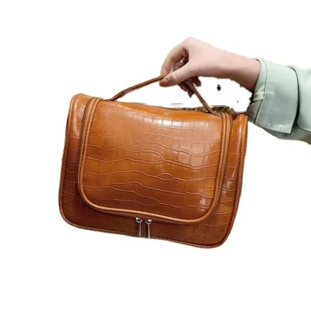 Fashionable Crocodile PU Leather Cosmetic Bag with Zipper Closure Luxury Travel Toiletry Bag Cosmetic Bag Organizer for Women