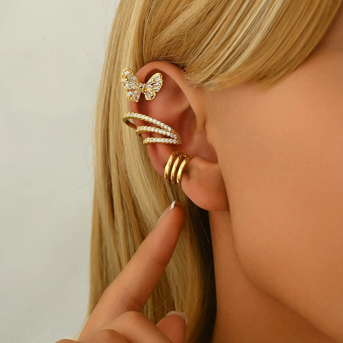 High-End Fashion Copper Butterfly Clip on Earrings New Fashion Geometric Trendy Hoop Earrings with Zircon Great Gift Idea