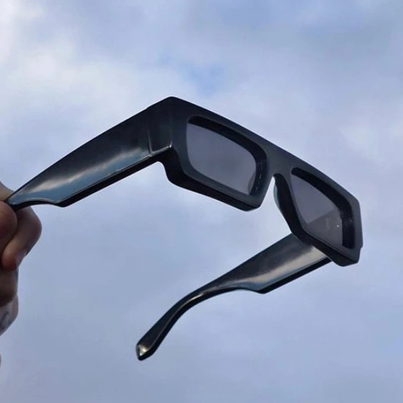 Stylish Square White Frame Sunglasses Women's Sunglasses Men's UV400 Retro Rectangle Sunglasses Men Black