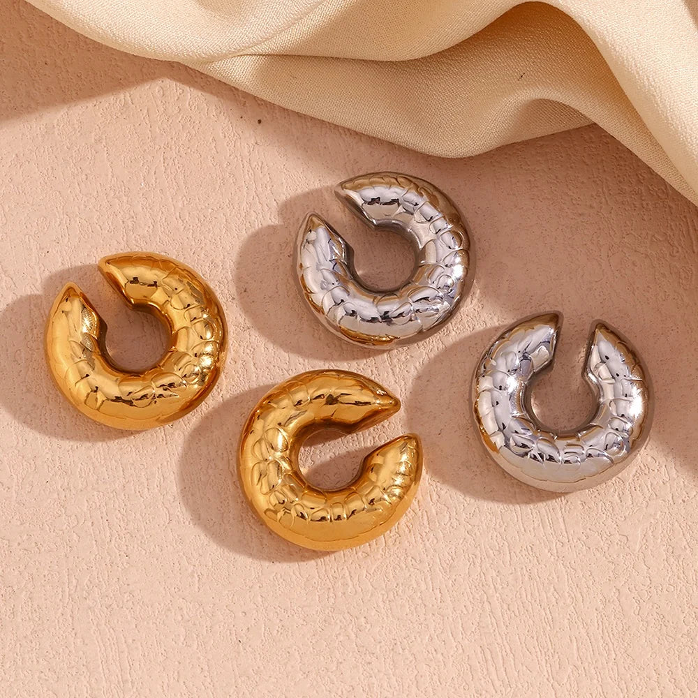 Engraved Snake Texture Clip on Earrings Hollow Gold Plated Jewelry Tarnish Free Stainless Steel Earrings
